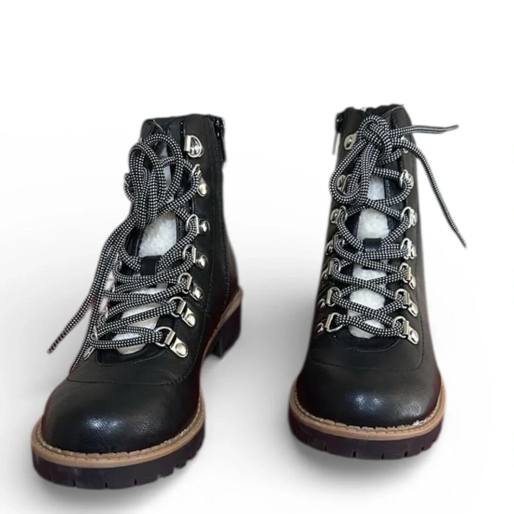 NWT Style & Co Black lace up & side zip ankle bootswith lug sole Womens Sz 5